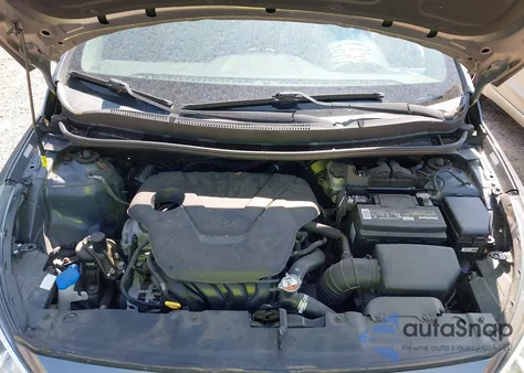 2017 Hyundai Accent Value Edition z USA, uszkodzony, nr VIN KMHCT4AE8HU323766